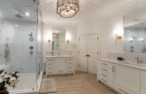 White cabinent bathromm remodel